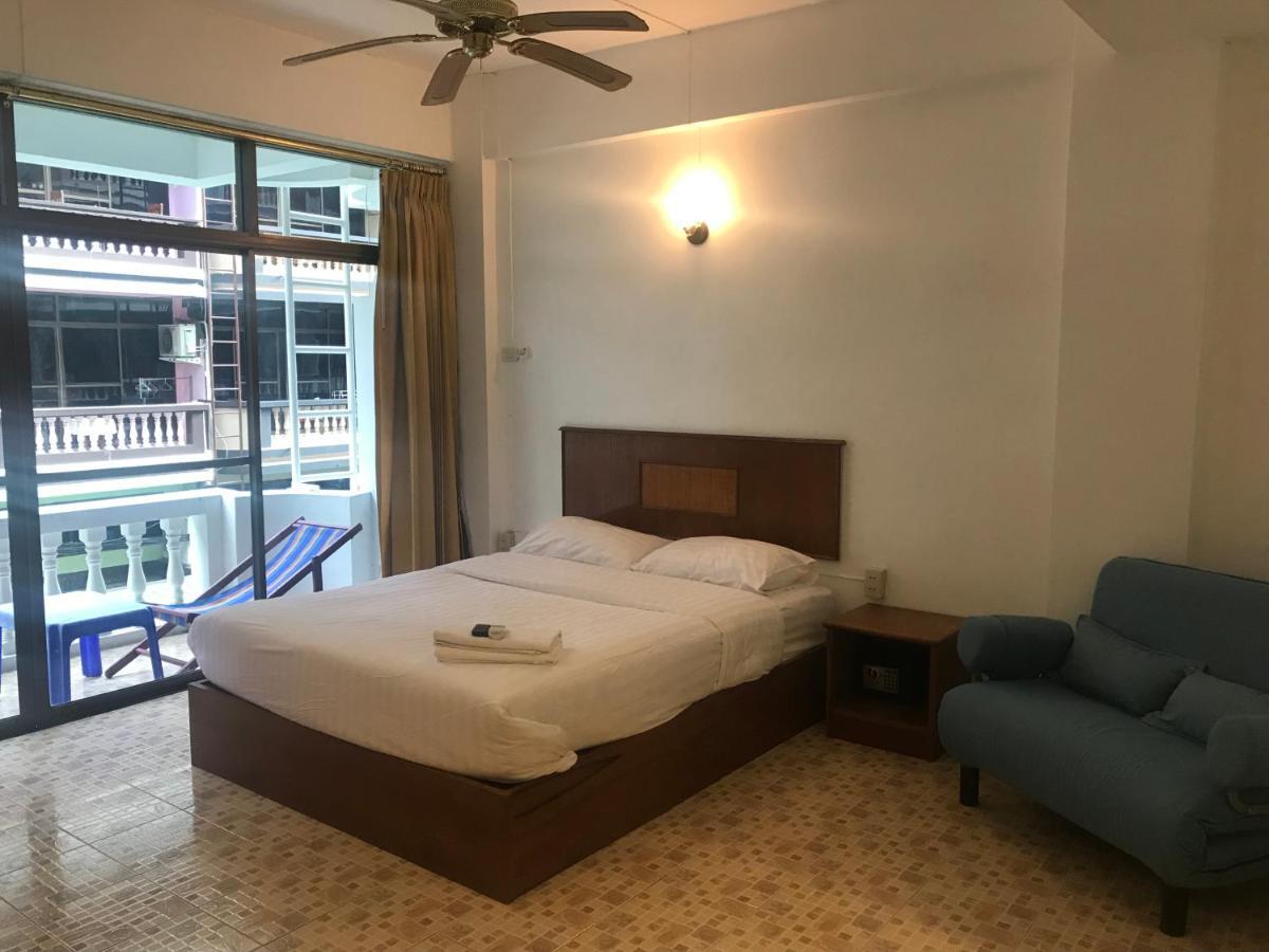 Jellyfish Hostel Jomtien pláž Exteriér fotografie